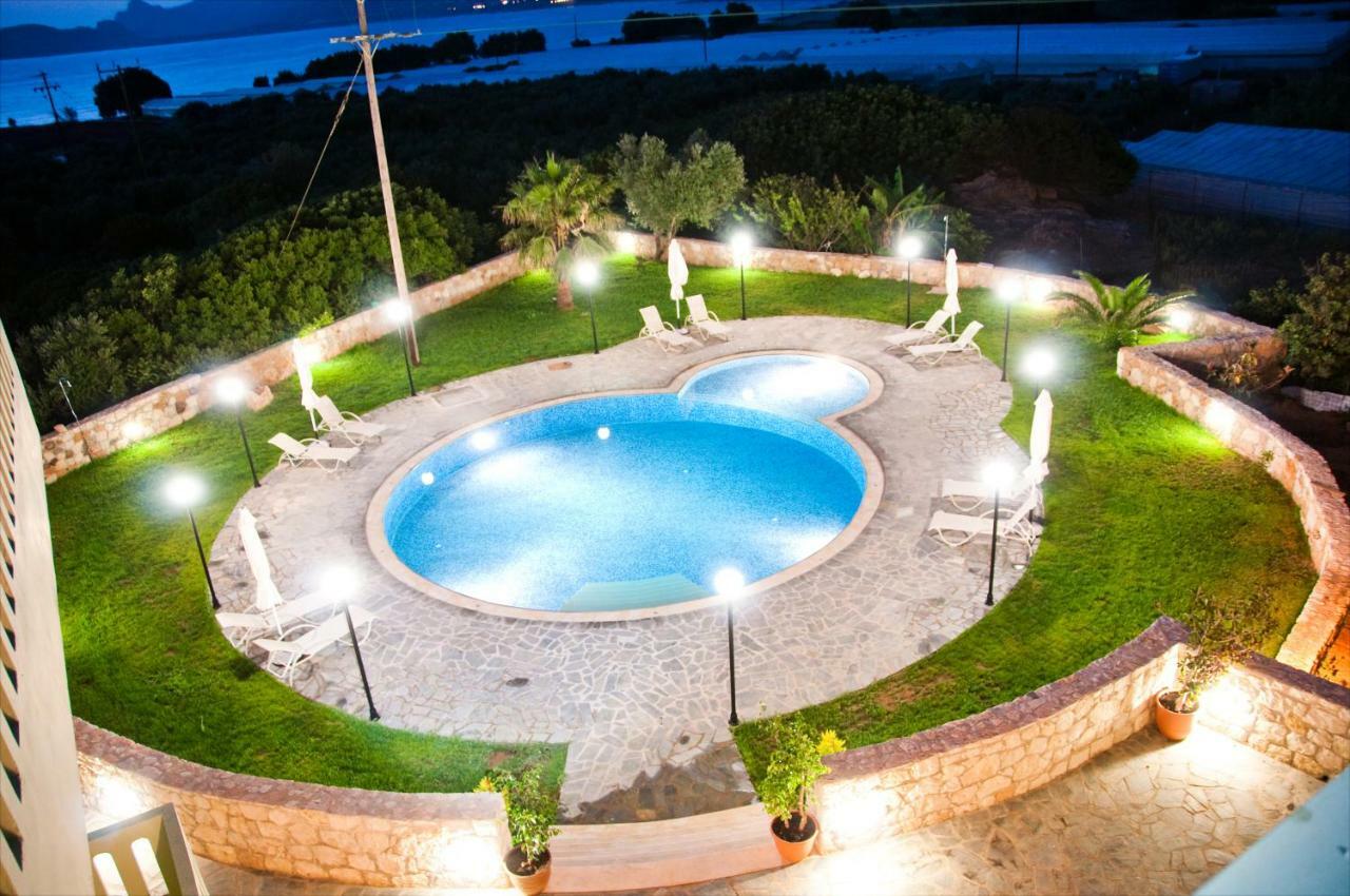 פלאסרנה Petritos Rooms And Studios מראה חיצוני תמונה