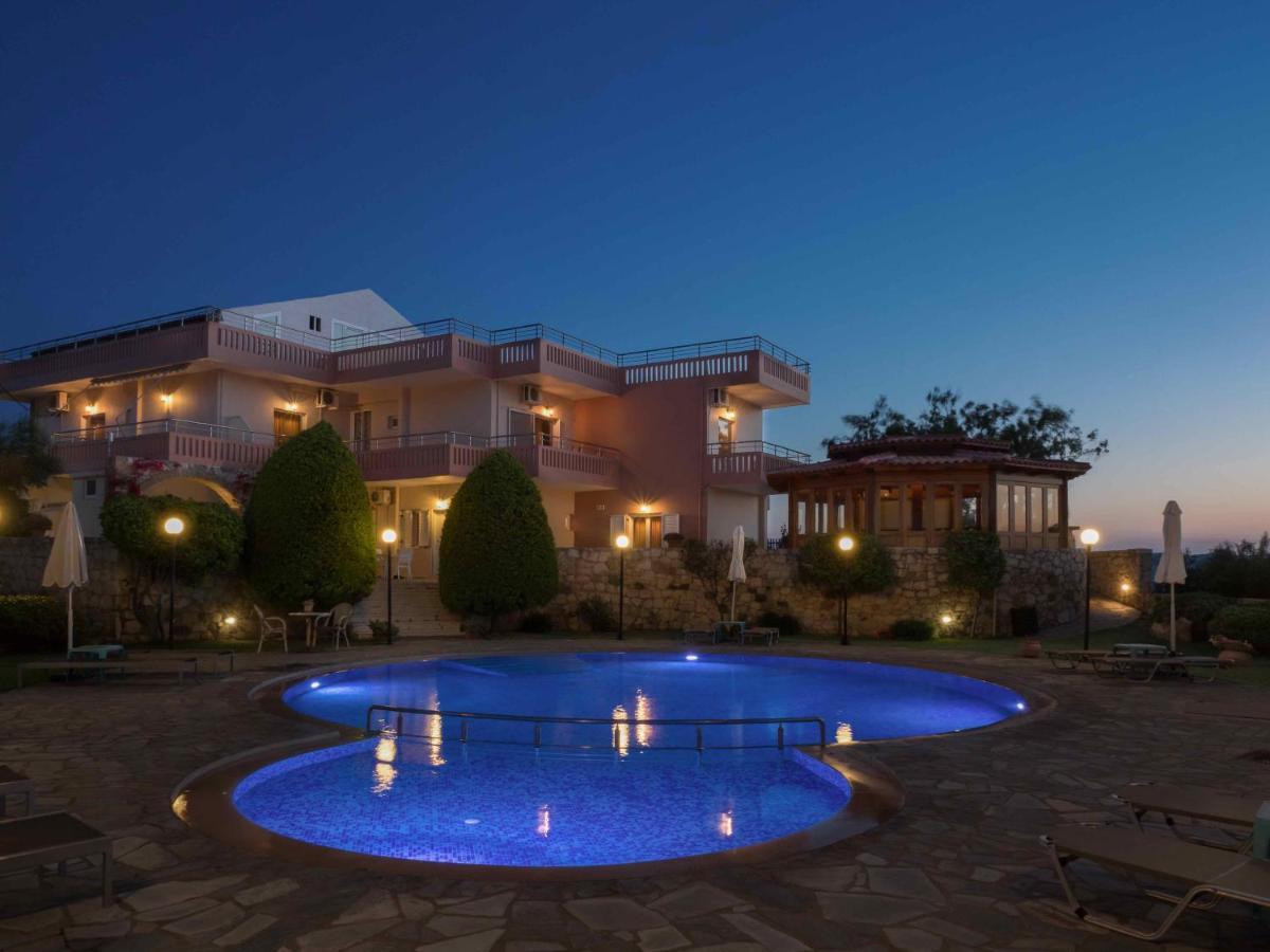 פלאסרנה Petritos Rooms And Studios מראה חיצוני תמונה
